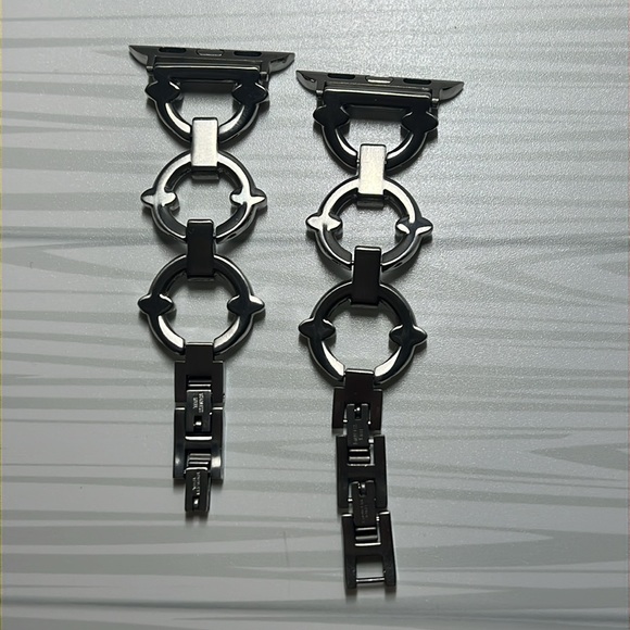 Victoria Emerson Silver Apple Watch Band - Picture 4 of 5